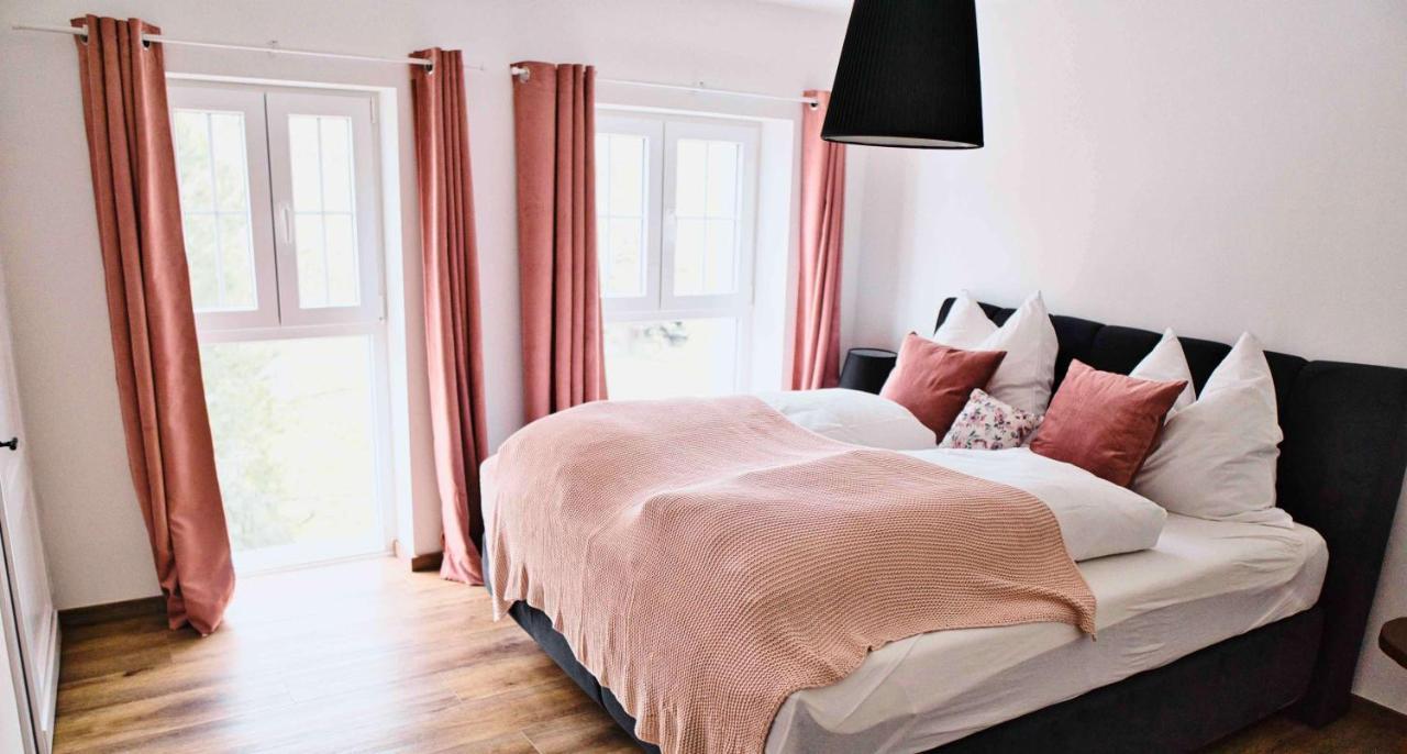 Dahlem  Mein Eifel Ferienhaus Altes Pfarrhaus מראה חיצוני תמונה